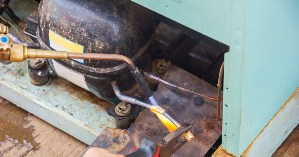 Assistência Técnica LG em Curitiba | Autorizada em Curitiba reparo de compressor